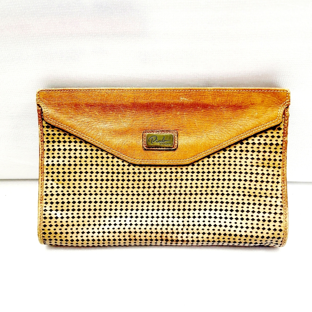 Piala Leather Clutch